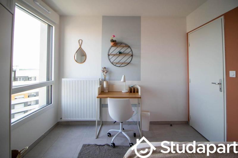 Chambre - 10 m² - 1 pièce