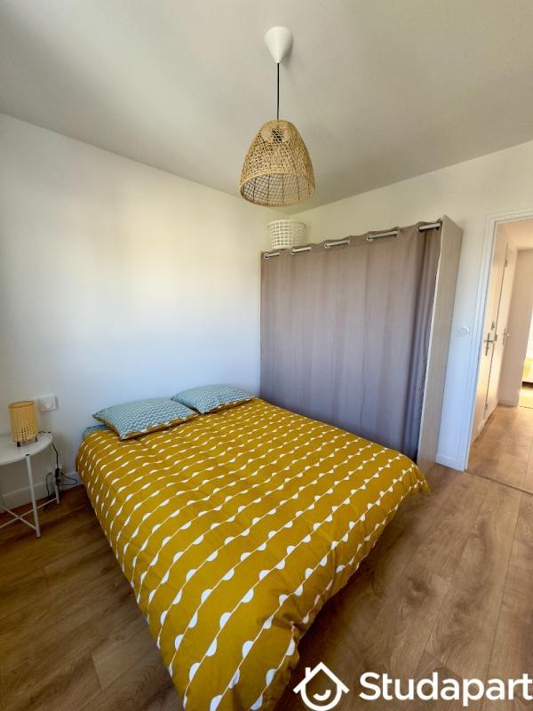 Chambre - 10 m² - 1 pièce