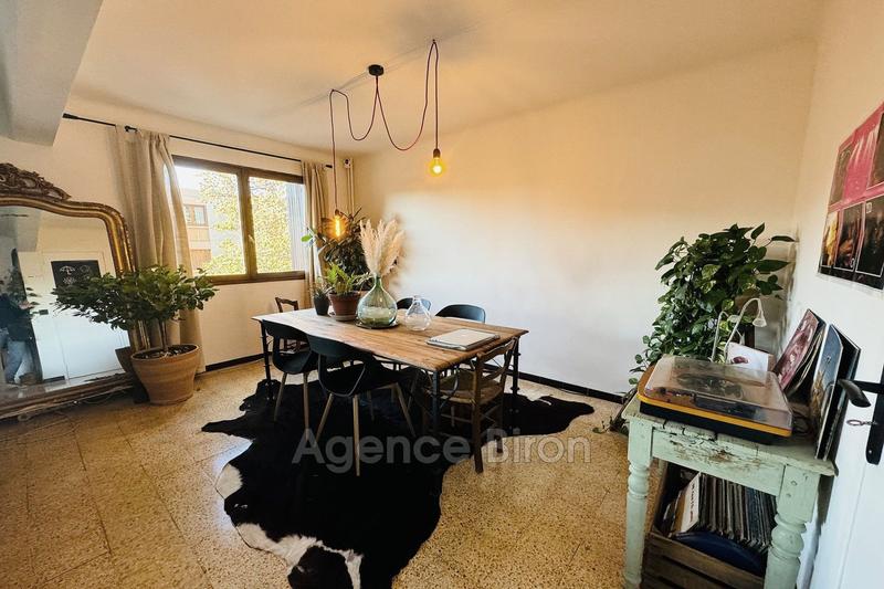 Appartement - 77 m² - 3 pièces
