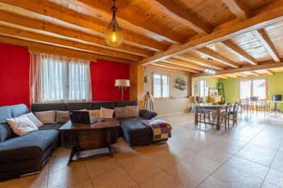 Appartement - 218 m² - 6 pièces