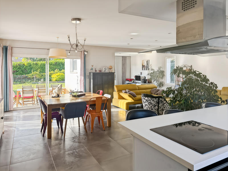 Maison - 136 m² - 5 pièces