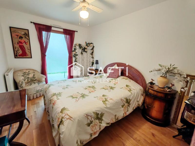 Appartement - 100 m² - 5 pièces