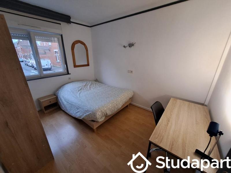 Chambre - 10 m² - 1 pièce