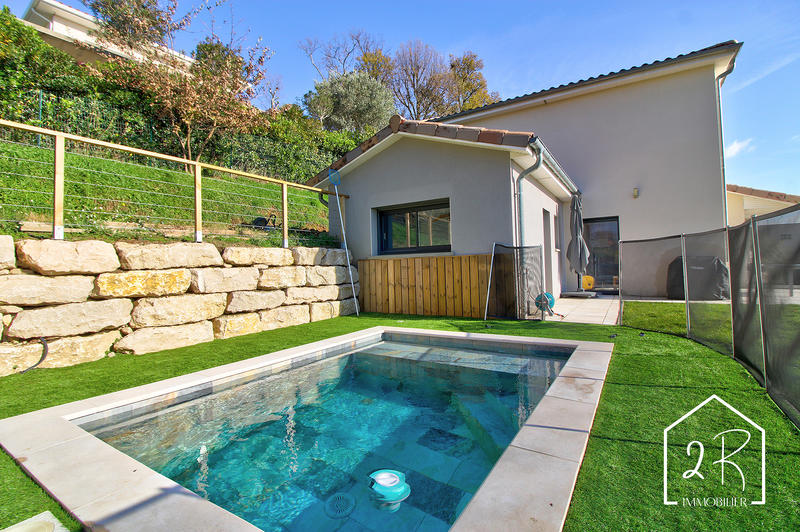 Maison - 114 m² - 5 pièces