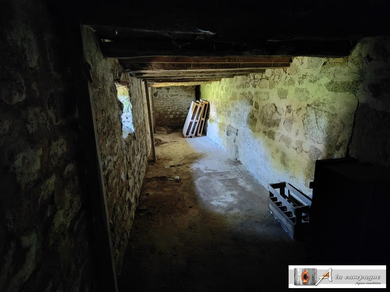 Maison ancienne - 101 m² - 8 pièces