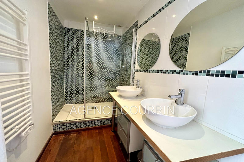 Appartement - 83 m² - 3 pièces