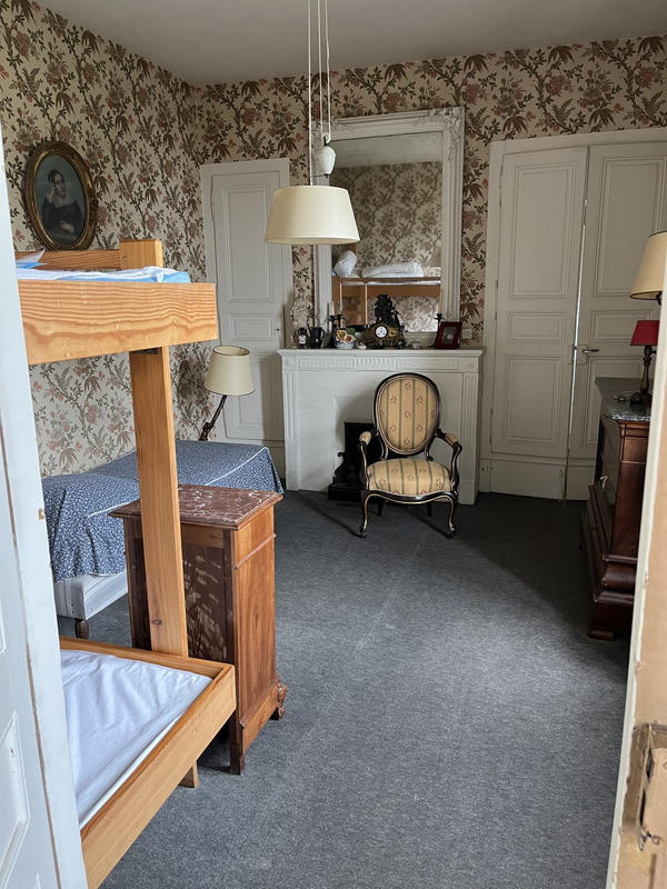 Maison ancienne - 280 m² - 13 pièces