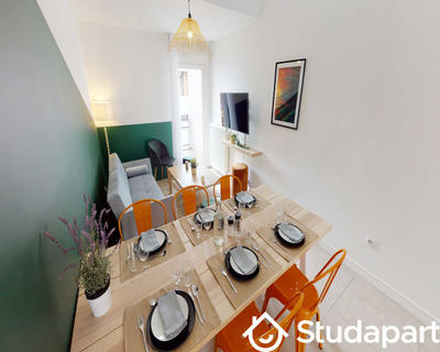 Chambre - 140 m² - 1 pièce