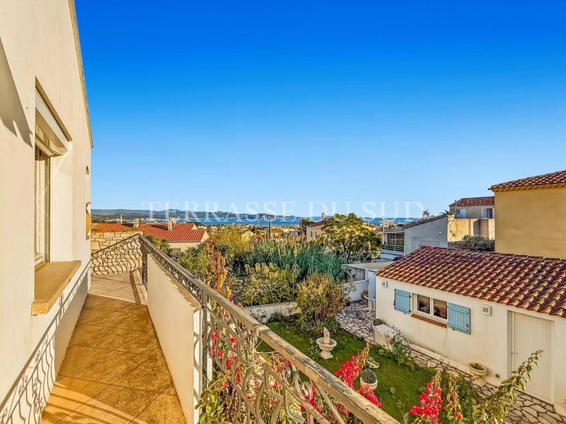 Maison - 192 m² - 7 pièces