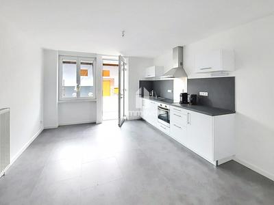 Appartement - 77 m² - 3 pièces