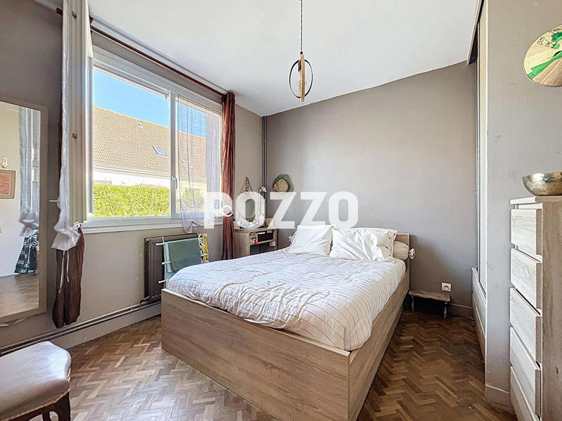 Maison - 94 m² - 5 pièces
