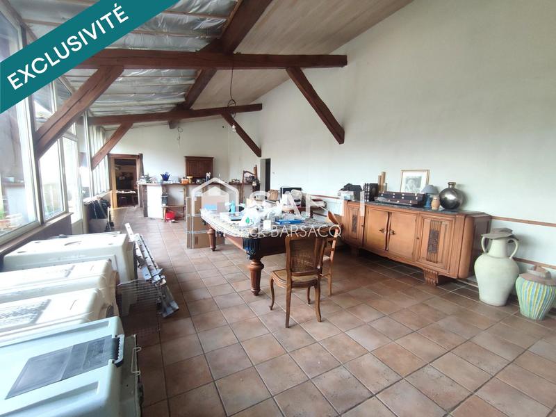 Maison - 225 m² - 7 pièces