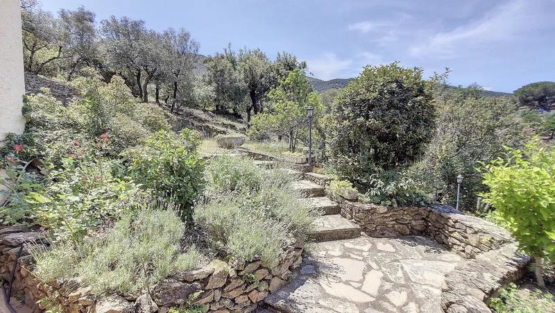 Maison - 210 m² - 7 pièces