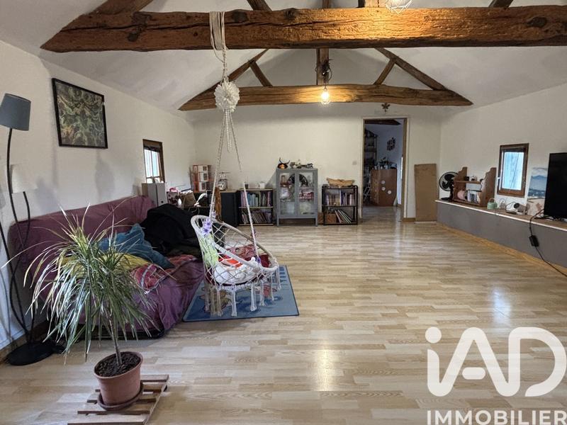 Maison - 317 m² - 12 pièces