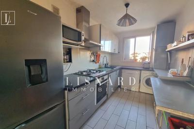 Appartement - 69 m² - 4 pièces