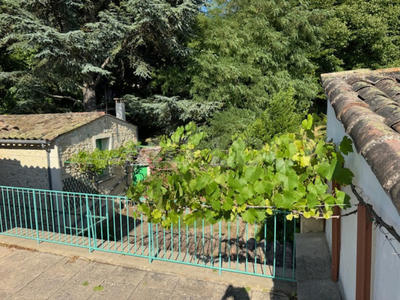 Maison - 285 m² - 14 pièces