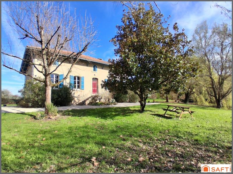 Maison - 343 m² - 9 pièces