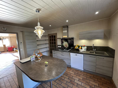 Maison - 170 m² - 5 pièces