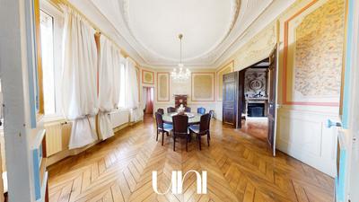 Château - 700 m² - 19 pièces