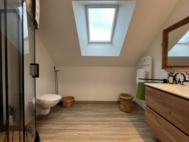 Maison - 167 m² - 9 pièces