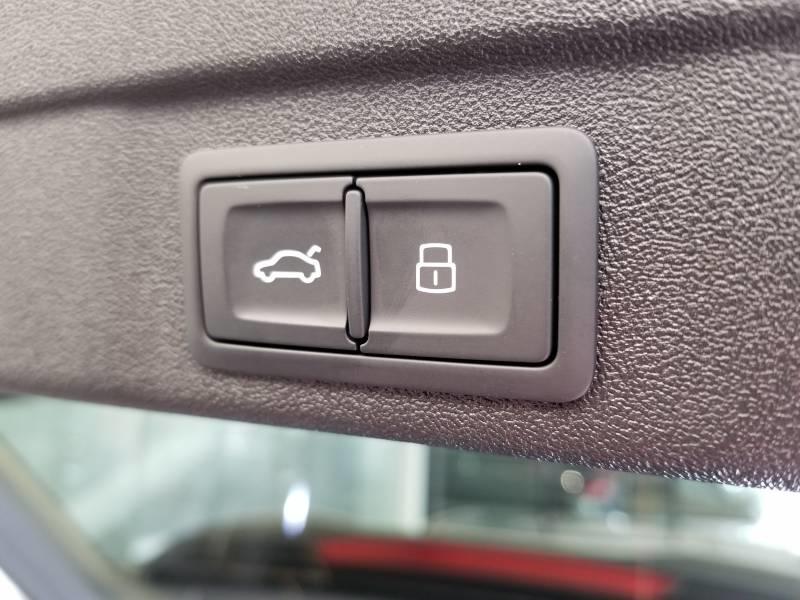 Audi A5 Avant e-hybrid 299 ch s tronic 7 Quattro s line