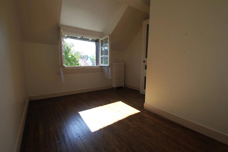 Maison - 157 m² - 7 pièces