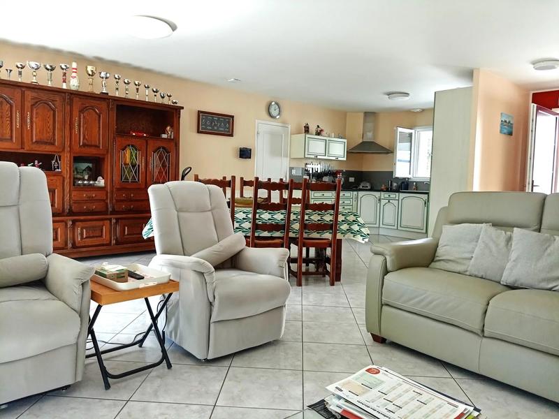 Maison - 109 m² - 6 pièces