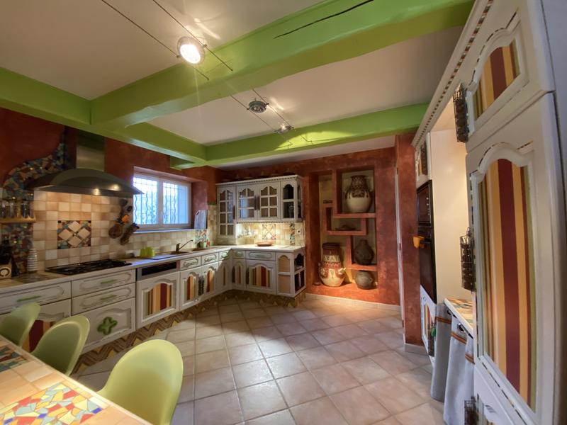 Maison - 211 m² - 7 pièces