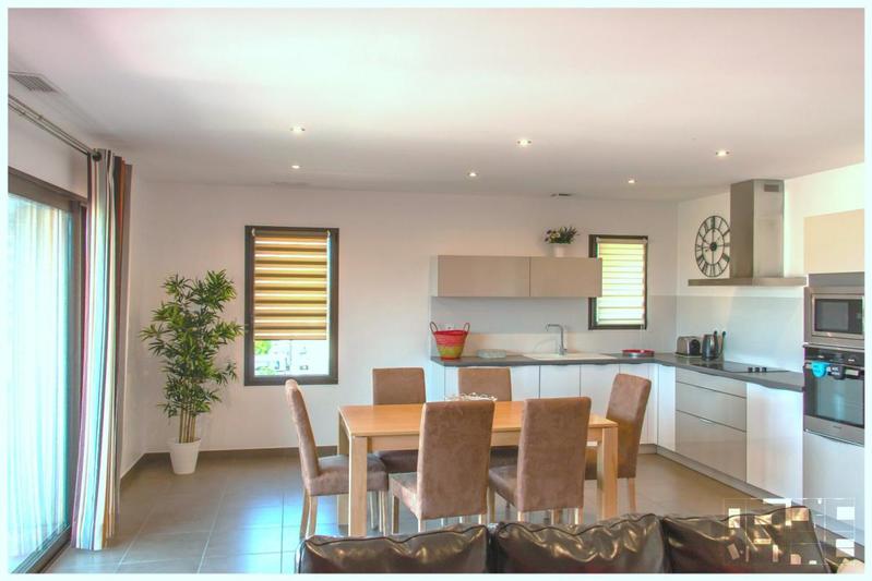 Appartement - 92 m² - 5 pièces