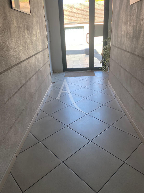 Appartement - 65 m² - 2 pièces