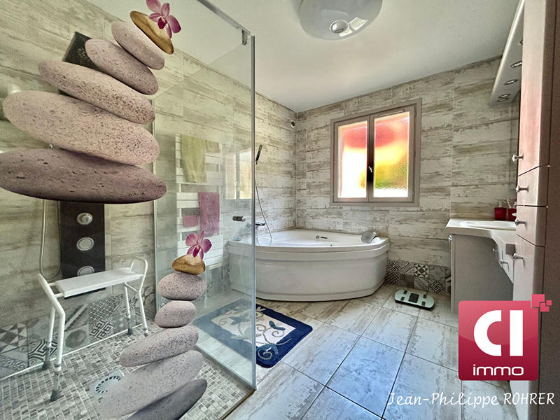 Maison - 183 m² - 5 pièces