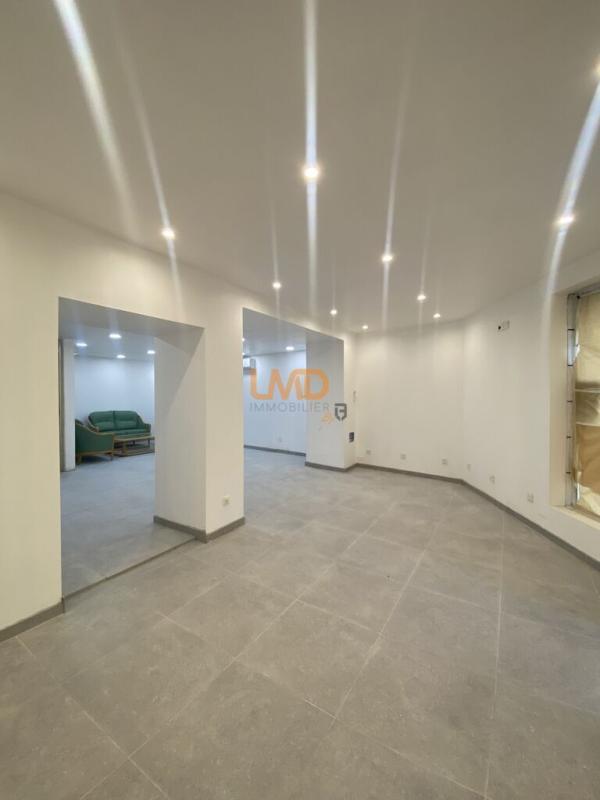 Local commercial - 3 pièces