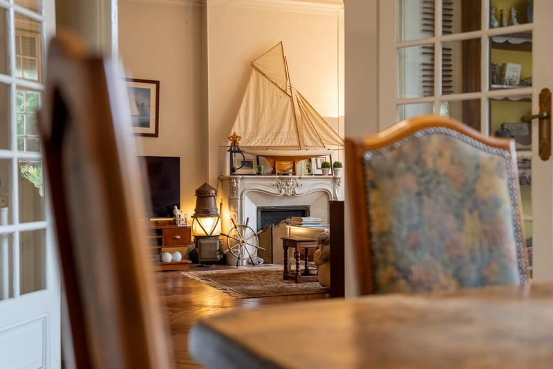 Appartement - 188 m² - 6 pièces