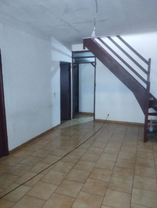 Maison - 201 m² - 7 pièces