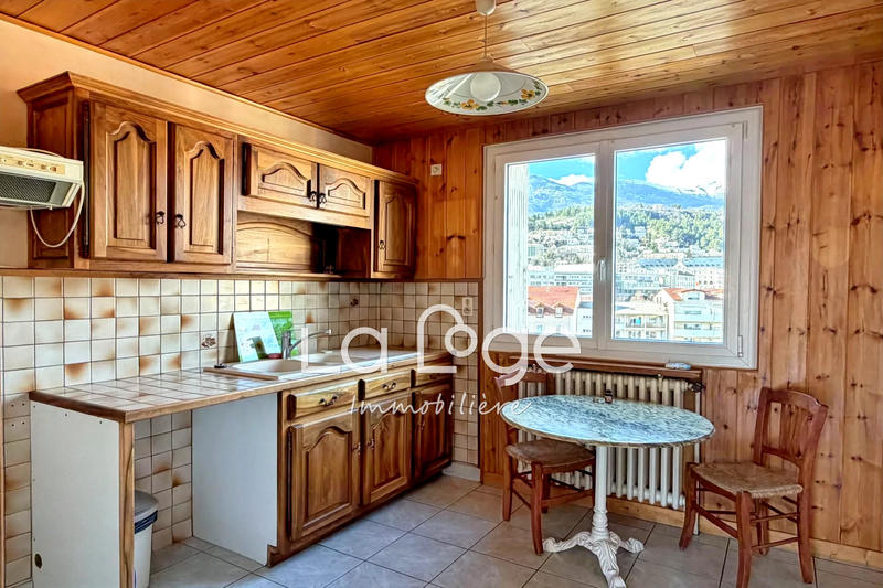 Appartement - 72 m² - 3 pièces