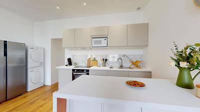 Appartement - 132 m² - 8 pièces