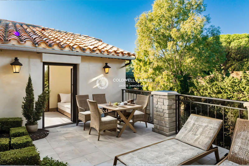 Hôtel particulier - 654 m² - 20 pièces