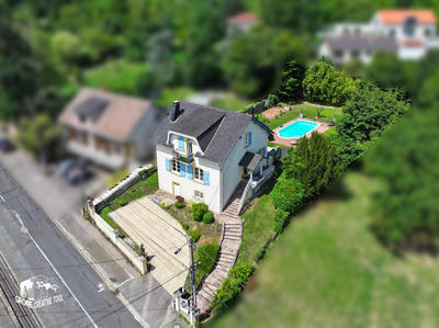 Maison - 150 m² - 5 pièces