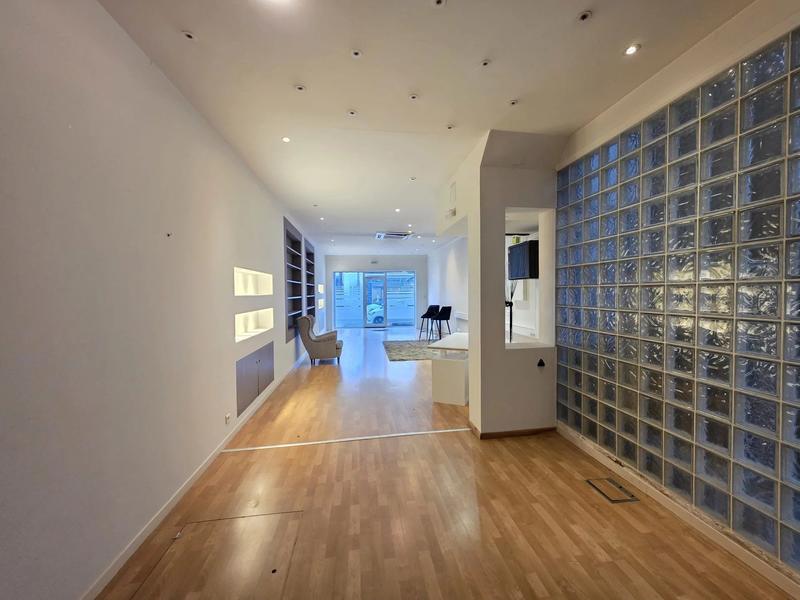 Bureau - 95 m² - 1 pièce