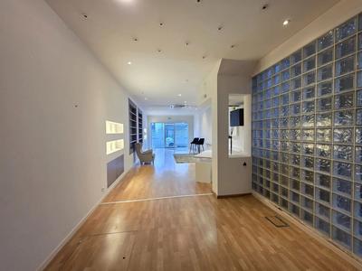 Bureau - 95 m² - 1 pièce