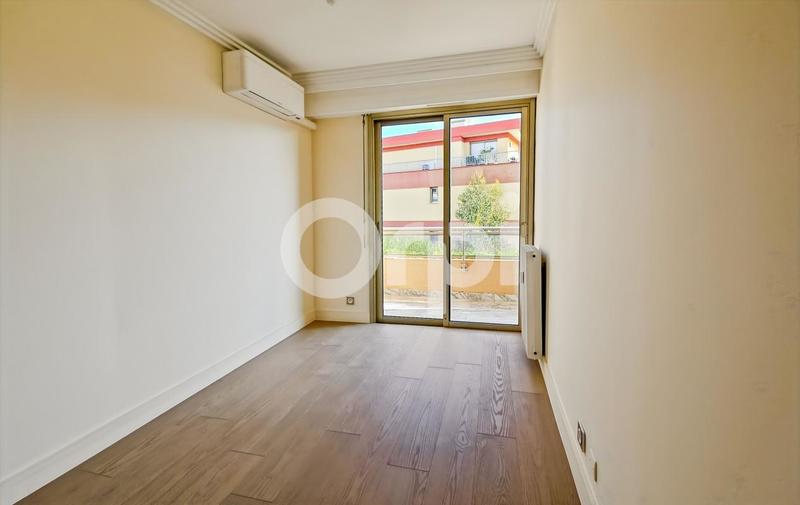 Appartement - 153 m² - 4 pièces