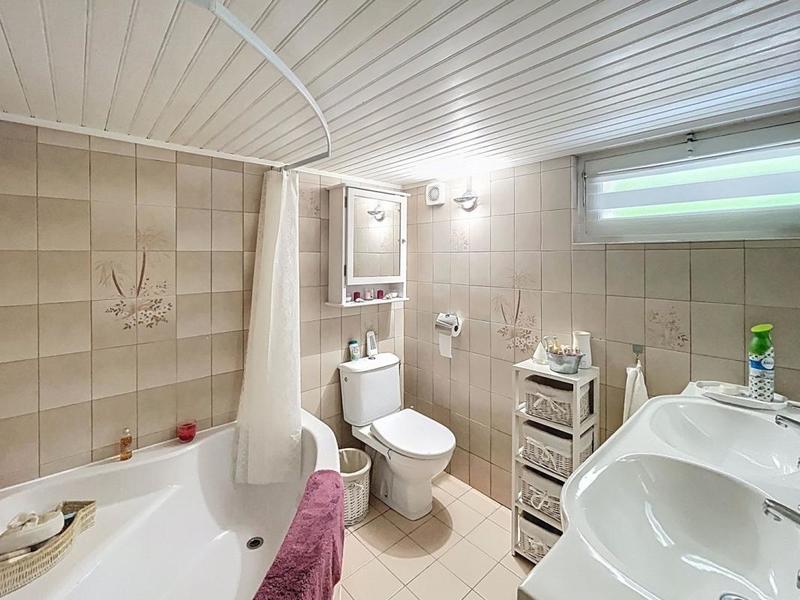 Pavillon - 145 m² - 6 pièces