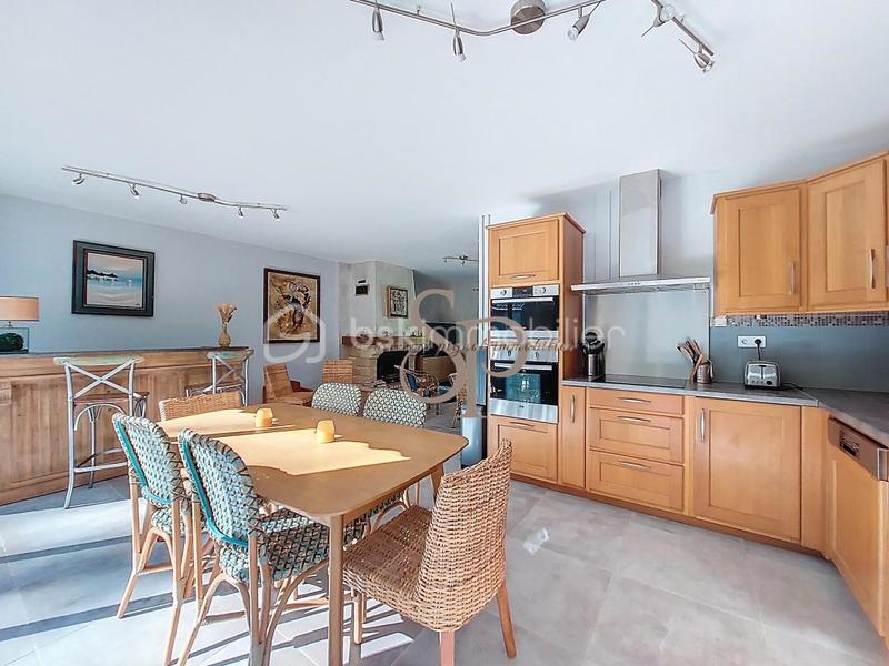 Pavillon - 125 m² - 7 pièces