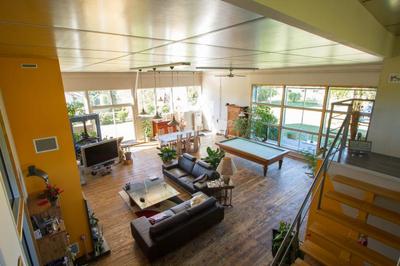 Maison - 242 m² - 8 pièces