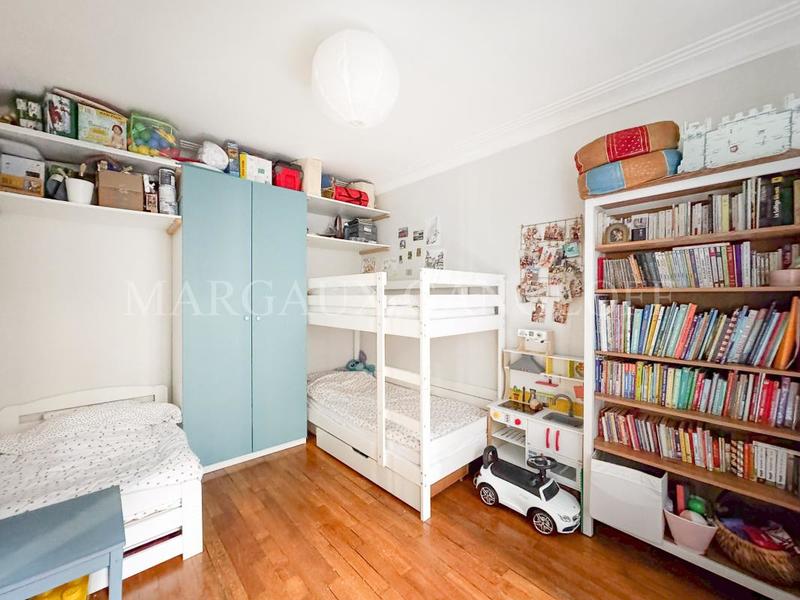 Appartement ancien - 70 m² - 3 pièces