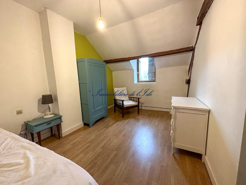 Maison - 180 m² - 8 pièces