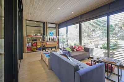 Villa - 320 m² - 8 pièces