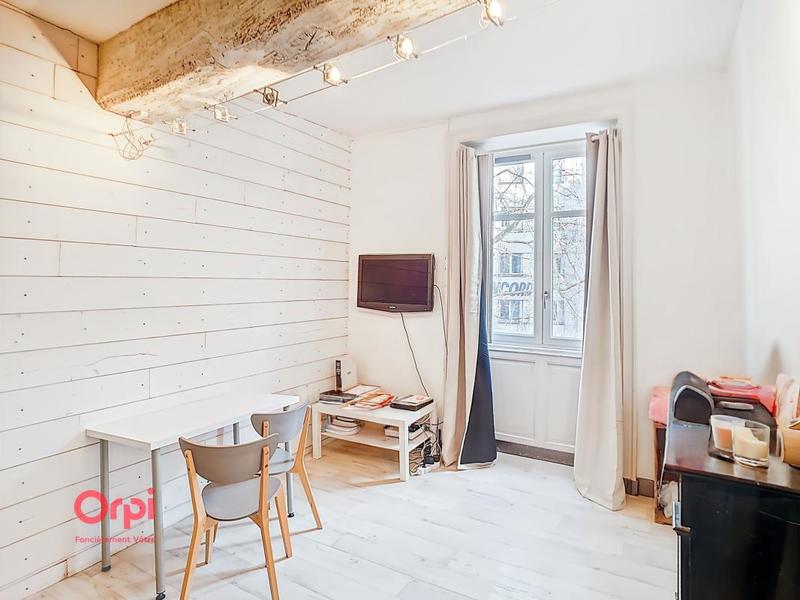 Studio - 24 m² - 1 pièce