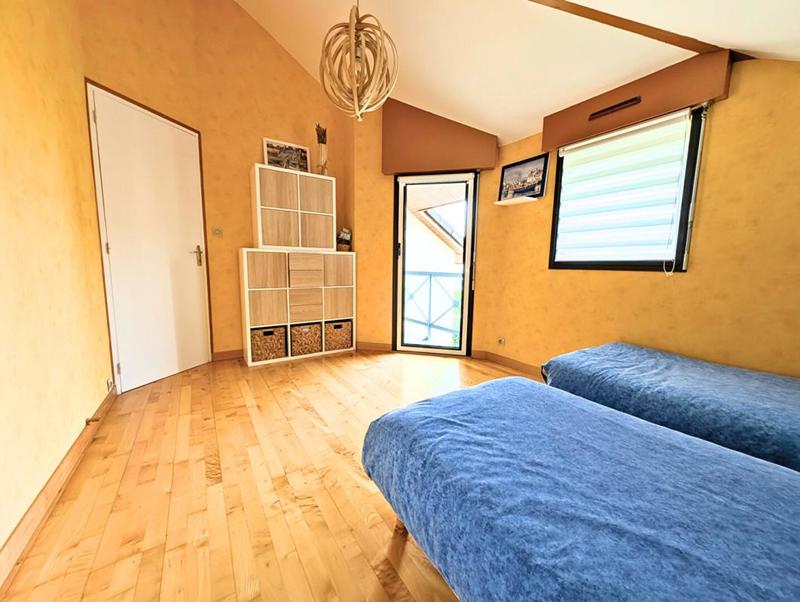 Maison - 110 m² - 4 pièces