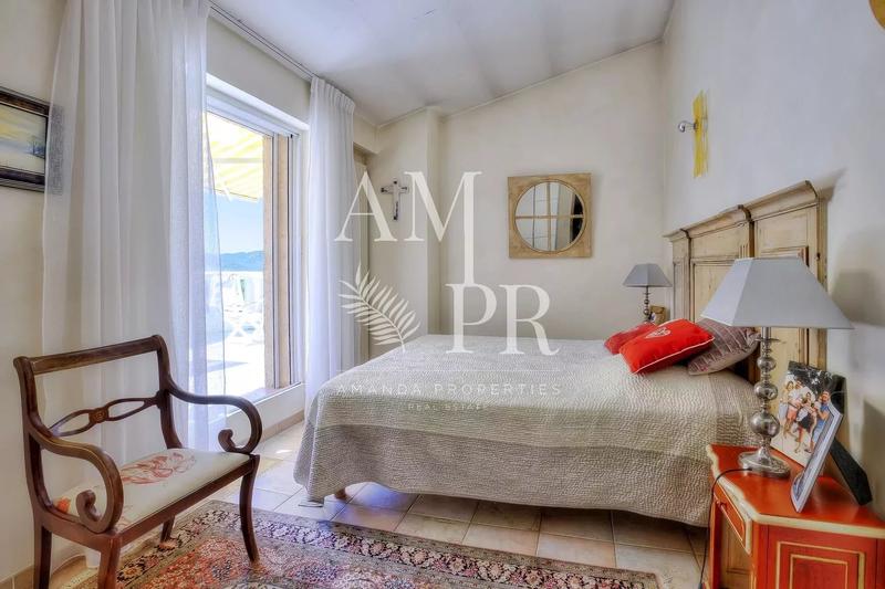 Villa - 232 m² - 7 pièces